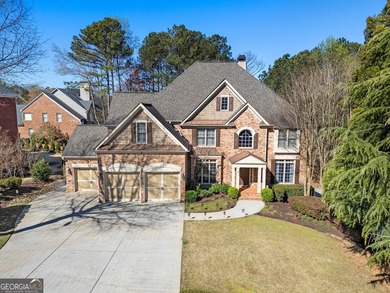 Welcome to your dream home in the prestigious golf community of - photo 2
