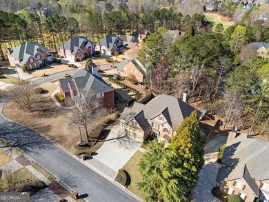Welcome to your dream home in the prestigious golf community of - photo 5