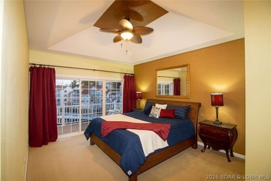 Upscale waterfont villa with room for everyone can now be yours! - photo 11