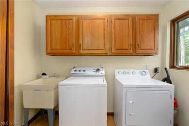 This late 20th-century, three-story contemporary residence - photo 11