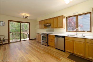 This late 20th-century, three-story contemporary residence - photo 12