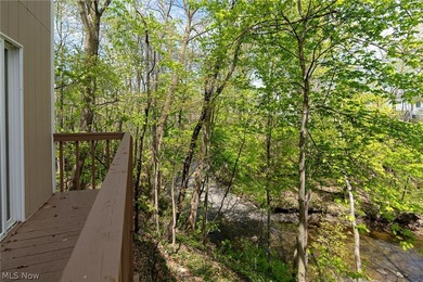 This late 20th-century, three-story contemporary residence - photo 18