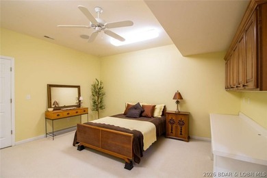 Upscale waterfont villa with room for everyone can now be yours! - photo 20