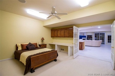 Upscale waterfont villa with room for everyone can now be yours! - photo 21