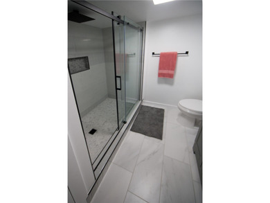 Seller finance available. 3B/2B w/ 2 additional flex rooms - photo 22