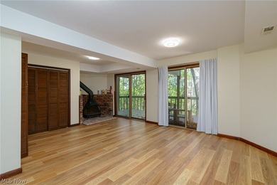 This late 20th-century, three-story contemporary residence - photo 29