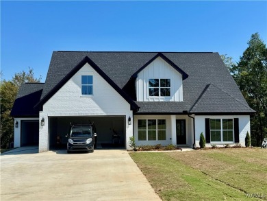 Lake Tuscaloosa Home For Sale in Northport Alabama