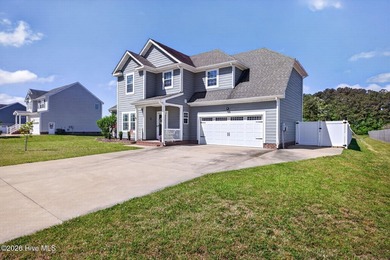 This beautifully maintained 4-bedroom 2 story home in Rosewood - photo 3