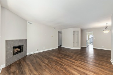 *** Beautifully updated third-floor end unit offering privacy - photo 8