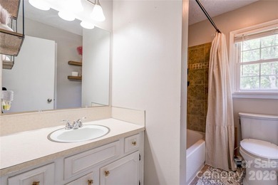 Spacious 3 Bedroom, 3 Bath brick split-level home offers room to - photo 19