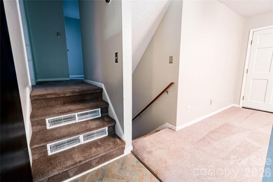 Spacious 3 Bedroom, 3 Bath brick split-level home offers room to - photo 23