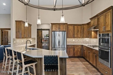 Beyond the gates of Rimrock Meadows, this exceptional custom - photo 32