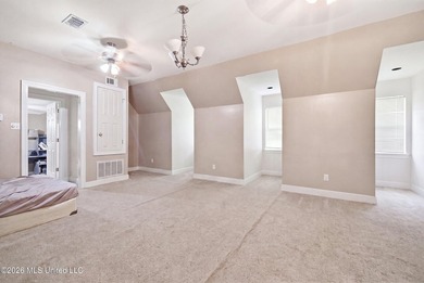 Welcome to this spacious 5-bedroom, 3.5 bath two story brick - photo 32