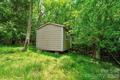 Spacious 3 Bedroom, 3 Bath brick split-level home offers room to - photo 42