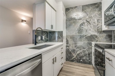 Beautifully updated condo ready to move in. Located within Oak