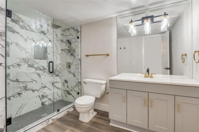 Beautifully updated condo ready to move in. Located within Oak