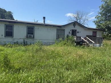 (private lake, pond, creek) Home For Sale in Paris Texas