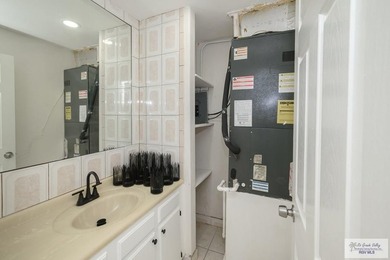 Located at 267 West Robertson Street in the heart of San - photo 7