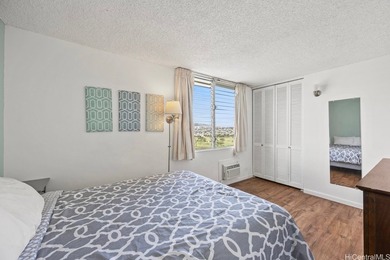 Located in the heart of Waikiki, this 2-bedroom condo at Fairway - photo 16