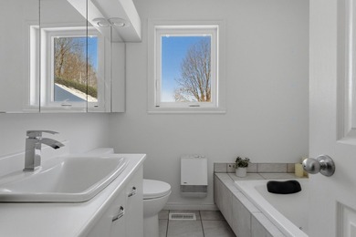 Perchee sur la colline Spring Hill, cette propriete privee - photo 22
