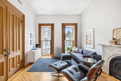ELEGANTLY RENOVATED, PRE-WAR GREEK REVIVAL CHARM. A MULTI-FAM - photo 1
