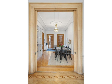 ELEGANTLY RENOVATED, PRE-WAR GREEK REVIVAL CHARM. A MULTI-FAM - photo 6