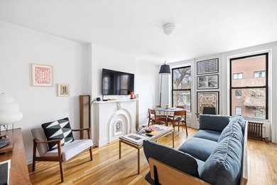 ELEGANTLY RENOVATED, PRE-WAR GREEK REVIVAL CHARM. A MULTI-FAM - photo 10
