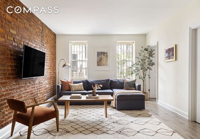 Located on one of Brooklyn Heights most iconic blocks, just - photo 3