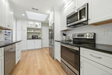 Enjoy maintenance-free luxury in the highly desirable Fairfield - photo 13