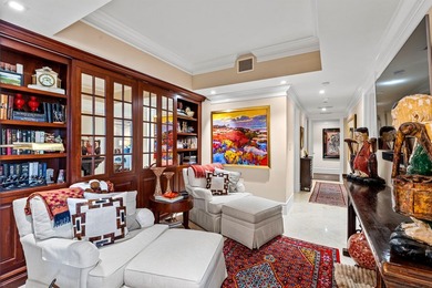 Welcome to this sophisticated two-bedroom, two-and-a-half-bath - photo 18