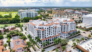 Welcome to this sophisticated two-bedroom, two-and-a-half-bath - photo 41