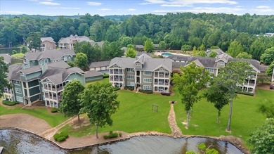 PRICED TO SELL!! Unbelievable price for a lake front home on - photo 1