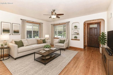 Welcome home to this beautifully updated 3 BDRM, 2-bath - photo 4