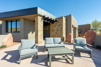 EQUITY GOLF MEMBERSHIP INCLUDED. Beautiful brand-new home - photo 4