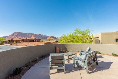 EQUITY GOLF MEMBERSHIP INCLUDED. Beautiful brand-new home - photo 5