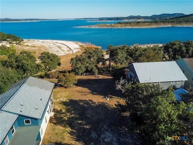 Experience true lakefront living at 864 Lakebreeze Drive - a - photo 13