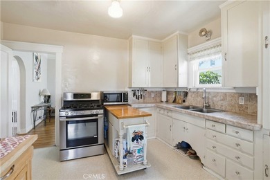Welcome to this beautifully restored Midtown Ventura residence - photo 16