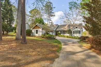 This charming golf course home in Lake Oconee's Harbor Club - photo 4