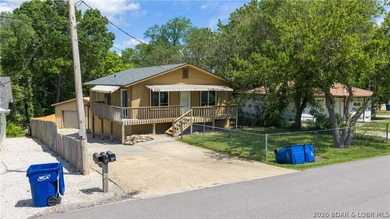 Completely remodeled and move-in ready, this in-town home offers - photo 38