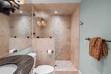 A beautifully reimagined 3-bedroom, 3.5-bath Gulf-front home - photo 53