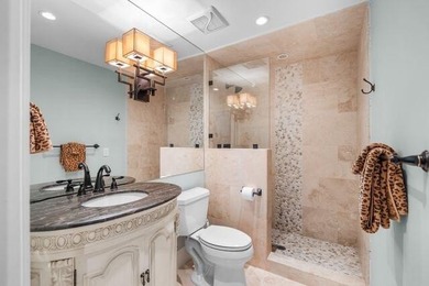 A beautifully reimagined 3-bedroom, 3.5-bath Gulf-front home - photo 54