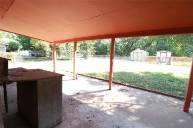 At this price it won't LAST! VA Assumable Loan! Priced to Sell!