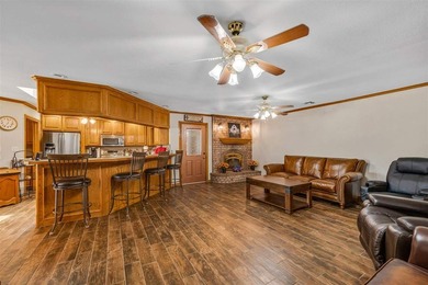Experience the best of country lake living on 5.4 acres, just 4 - photo 9