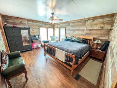 Welcome to a truly exceptional and multi-functional retreat on - photo 12