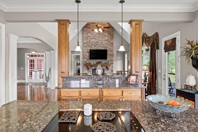 Experience luxury living in this beautiful custom built home - photo 20