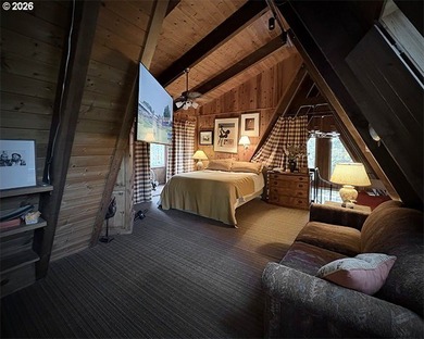 An Enchanted Forest Retreat on 2.88 Acres! Escape to your own - photo 21