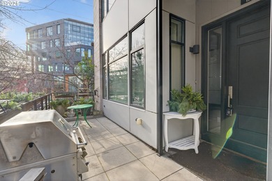 Willamette River - Multnomah County Condo For Sale in Portland Oregon