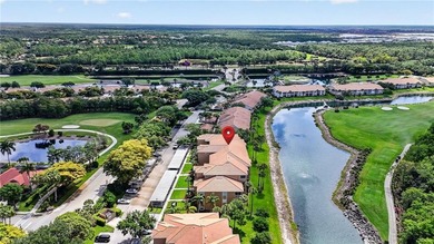 Enjoy BREATHTAKING GOLF COURSE AND WATER VIEWS from this - photo 22