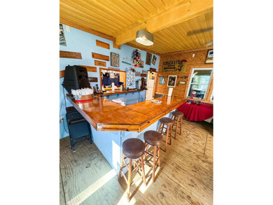 Welcome to a truly exceptional and multi-functional retreat on - photo 32
