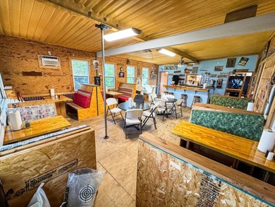 Welcome to a truly exceptional and multi-functional retreat on - photo 34